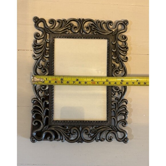 Jennifer Moore Picture Frame The Victorian Metal Collection Holds 4X6 Used - Picture 12 of 12